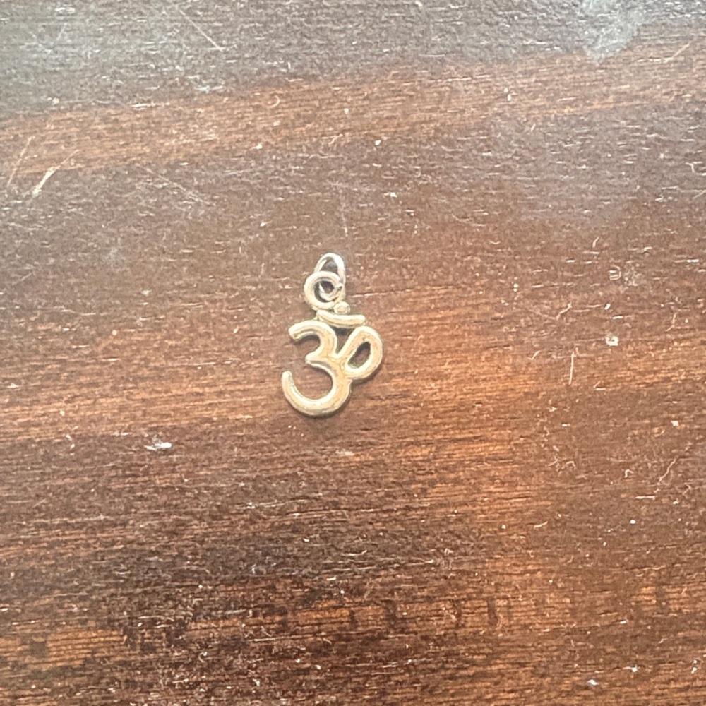 Silver Om Pendant